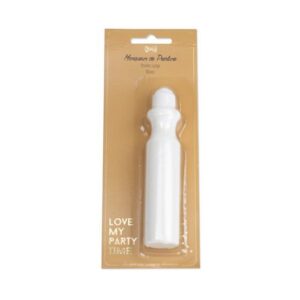 White broad-tip paint marker