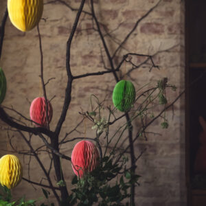 Paper decoration honeycomb Egg, yellow, 12 cm