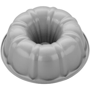 Wilton Recipe Right Fluted Tube Pan 24cm